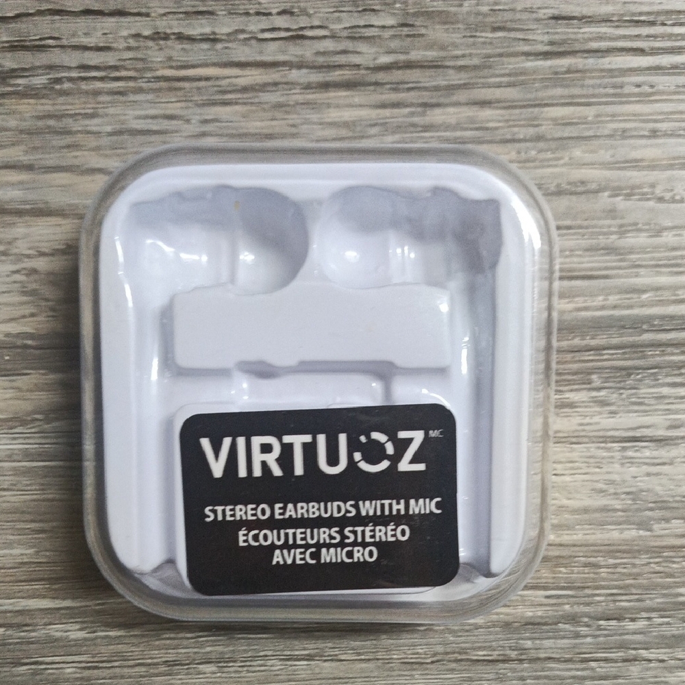 Custom Threaded Earphones - Picture 5 of 5
